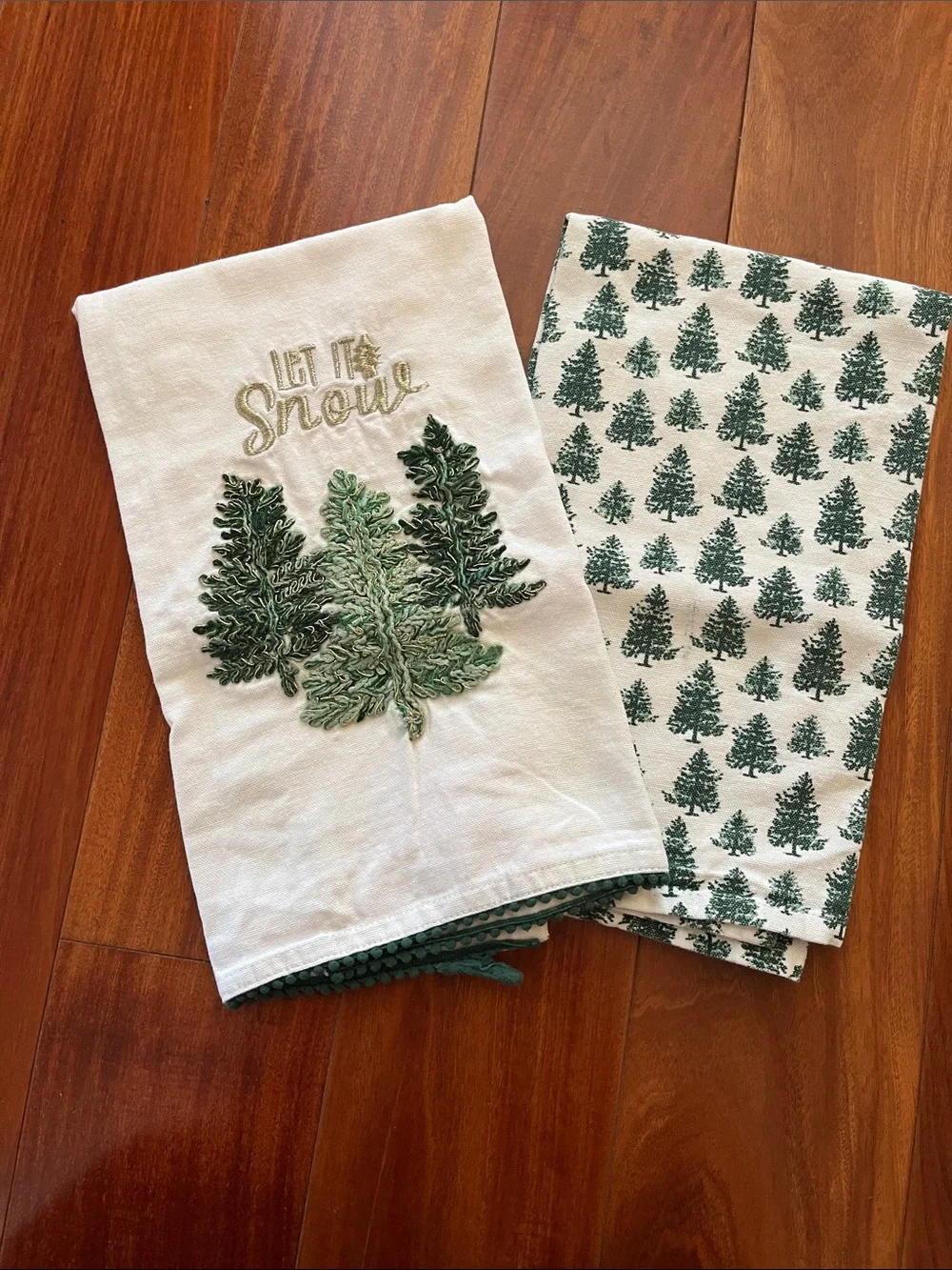 Set of 2 Let It Snow Green Tree Holiday Kitchen Towels